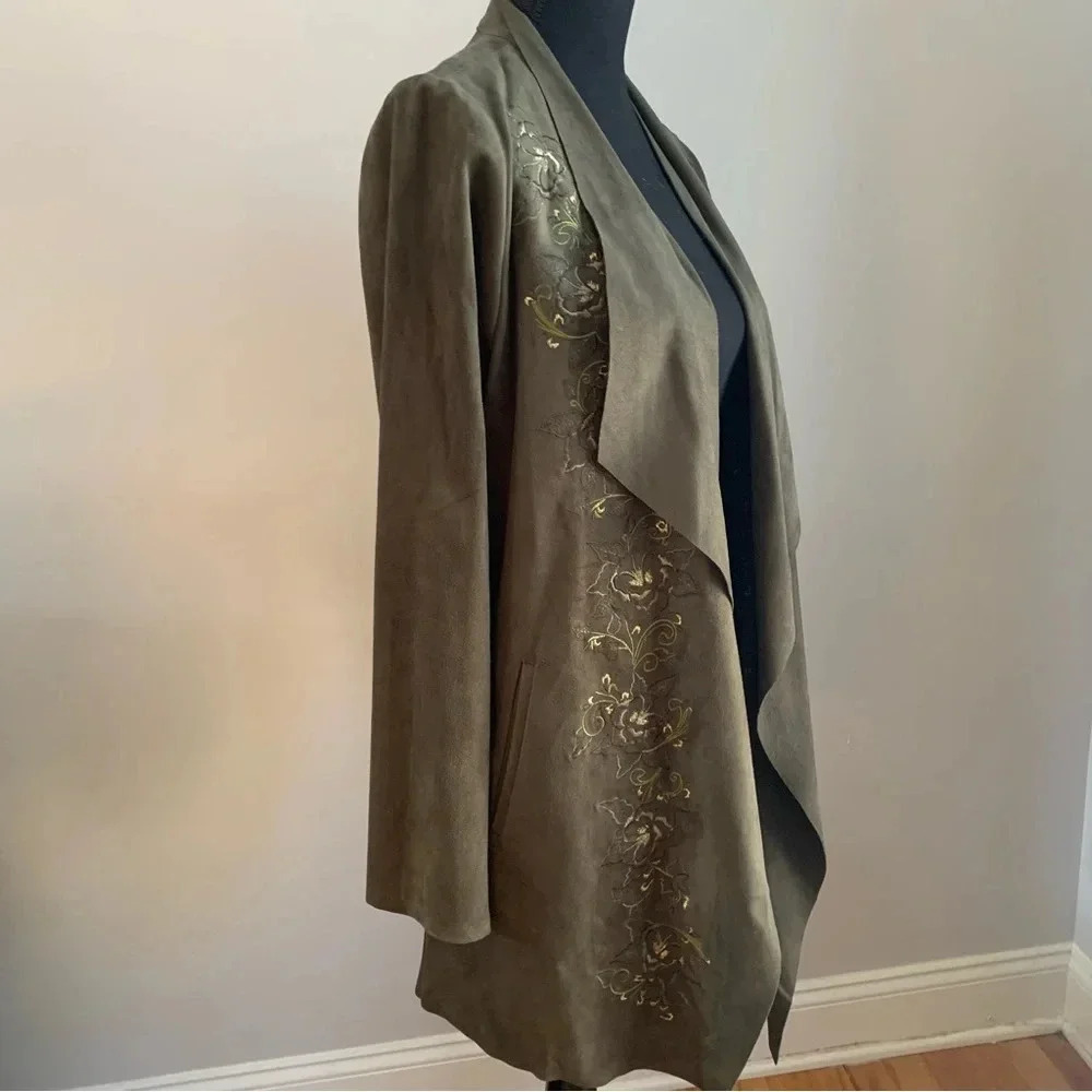 Chico’s Faux Suede Embroidered Open Drape Front Jacket, Olive Green, Small 8-10